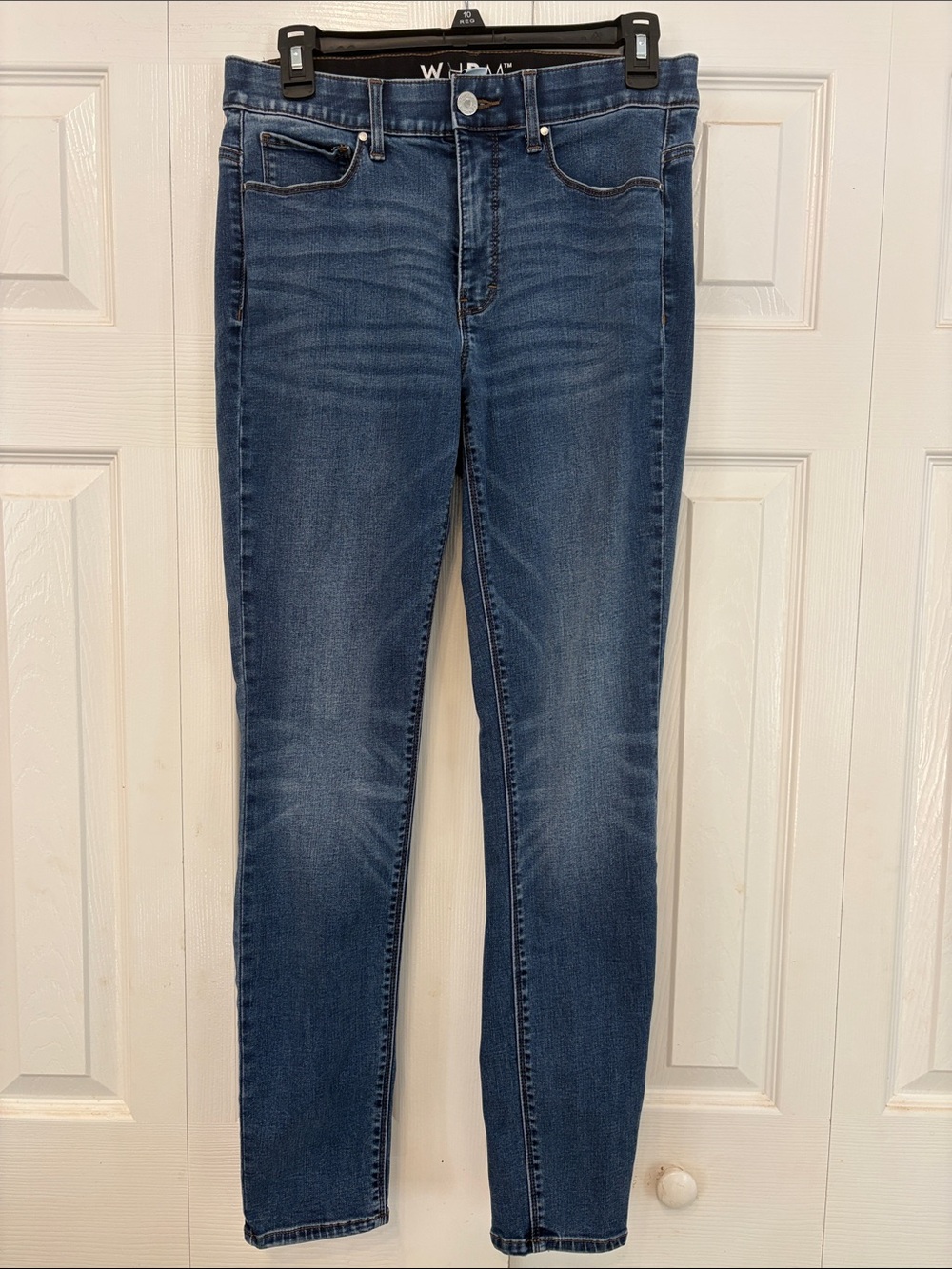 White House Black Market Dark Blue Skinny Jeans 830